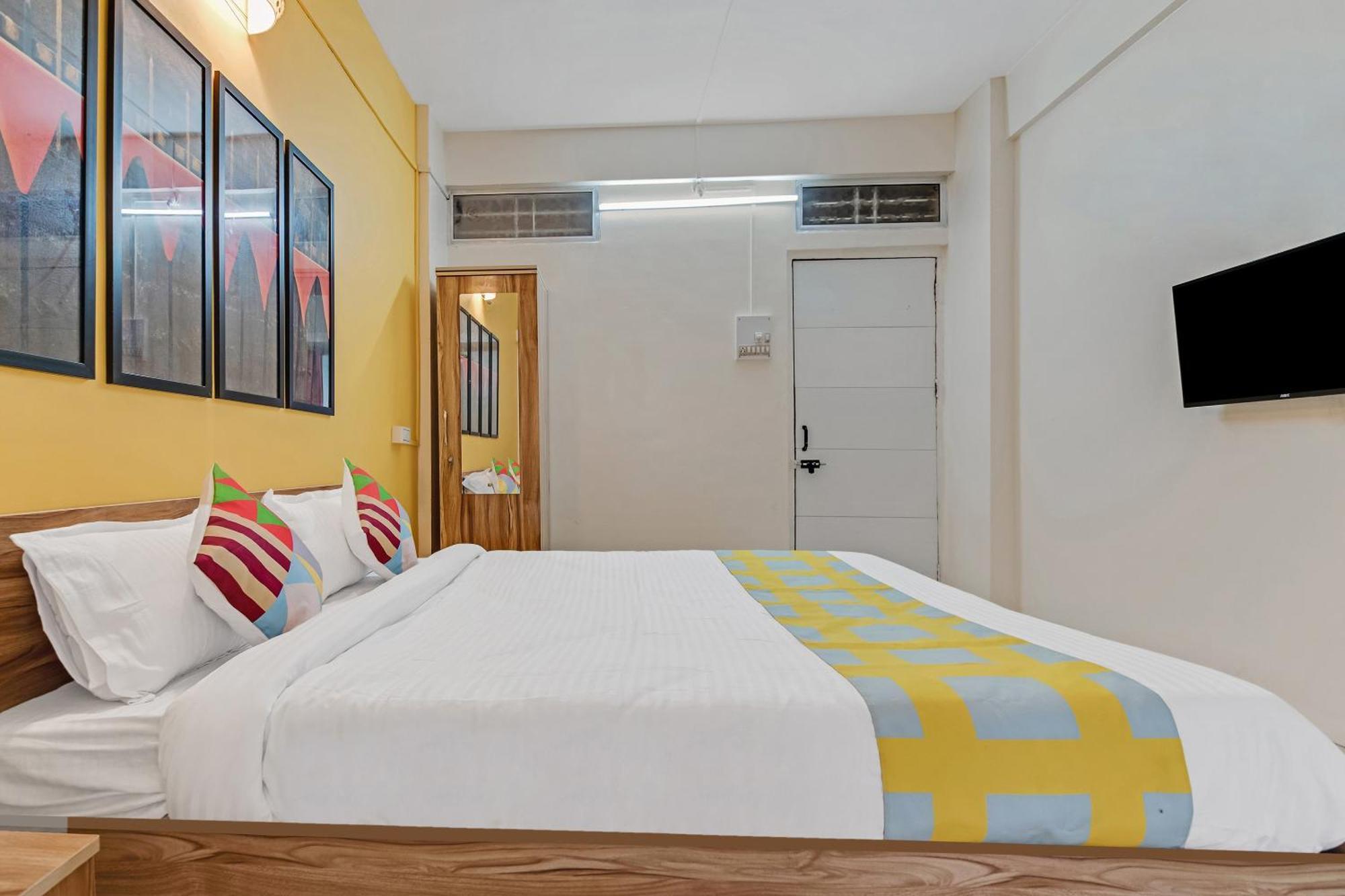 Super Hotel O Saraswati Niwas Vadgaon Budruk 浦那 外观 照片